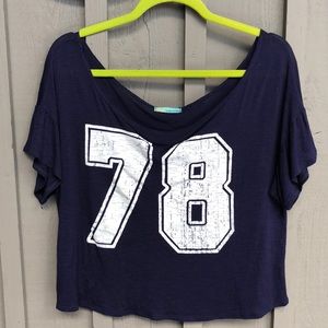 3/$25 💙 Navy Comfy T-Shirt